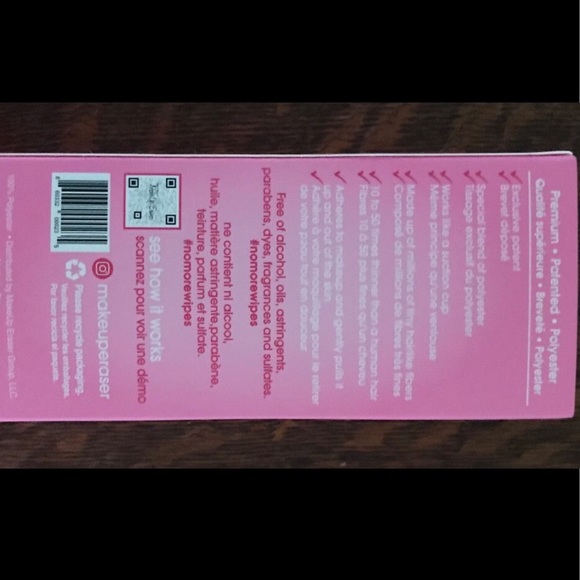 💋 Bundle of Accessories: Makeup Eraser, Contour Brush, and Fan Brush 💋 - Picture 4 of 10